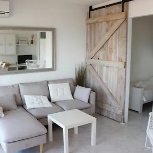 Beautiful In Front Of Beach, Pool, View Apartamento Rosas